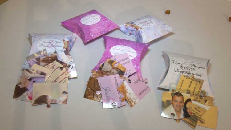 Invitatii Puzzle 9 Piese si Cutiuta Pillow carton Foto Lucios