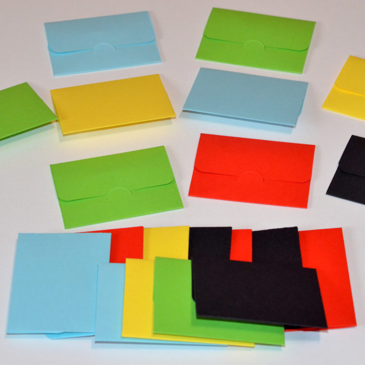 Plicuri Colorate Mici Dimensiune 8cm x 6cm