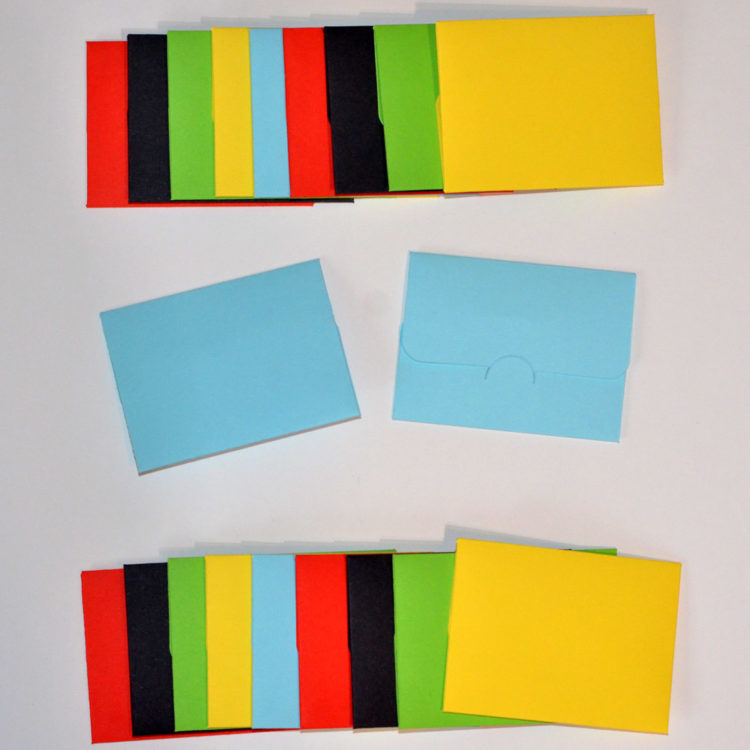 Plicuri Colorate Mici Dimensiune 8cm x 6cm