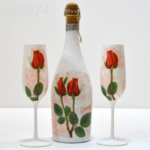 Sticla Vin Cu Pahare Tematica Trandafir - Cadouri Personalizate Ploiesti
