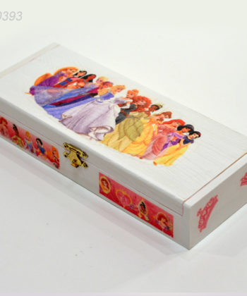 Cadouri Personalizate, cutie pentru depozitare personalizata in tematica Printese Disney, cutie cu interior roz