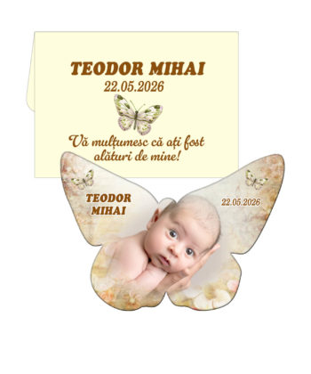 Marturie botez magnet fluture personalizat cu poza bebelusului si fundal vintage