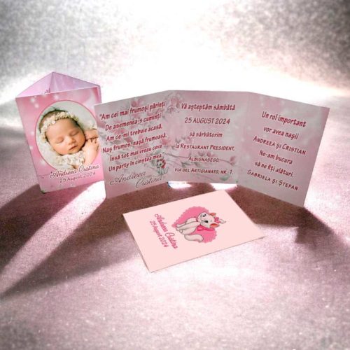 Invitatie botez pisica Marie, culoare roz, dimensiune 21cm x 10 cm