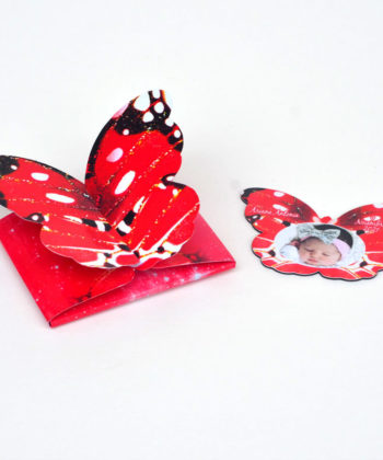 Invitatie botez forma fluture rosu