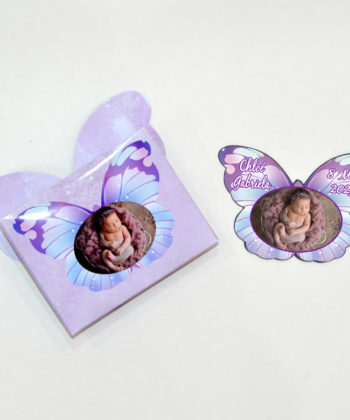 Invitatie botez forma fluture roz