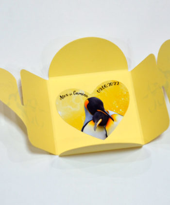 Marturii nunta cu pinguini forma inima, cutii incluse