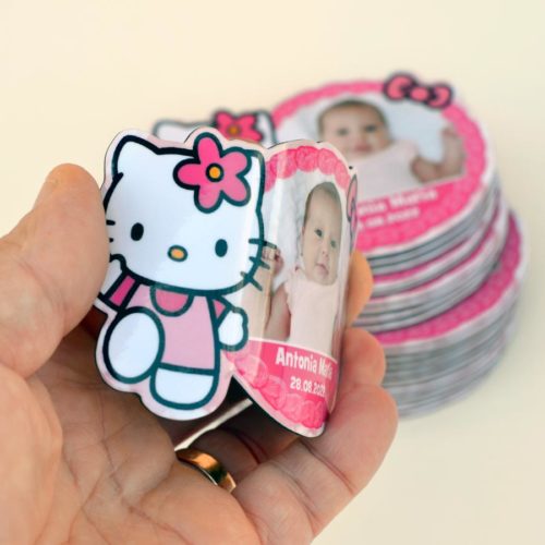 Marturii botez Hello Kitty, magneti cu plicuri personalizate