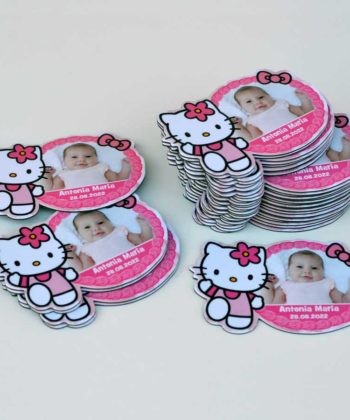 Marturii botez Hello Kitty, magneti cu plicuri personalizate