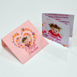 Invitatie florala pentru botez, personalizata cu fotografie si text, dimensiune 18x9 cm