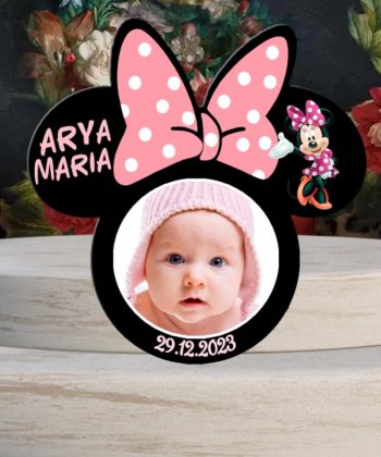 Magnet Minnie Mouse, negru cu plic roz
