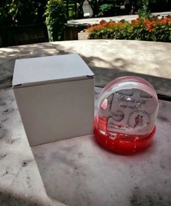 Invitație magnetică surpriză: Îmbrățișați rolul de nași într-un mod inedit și personalizat!