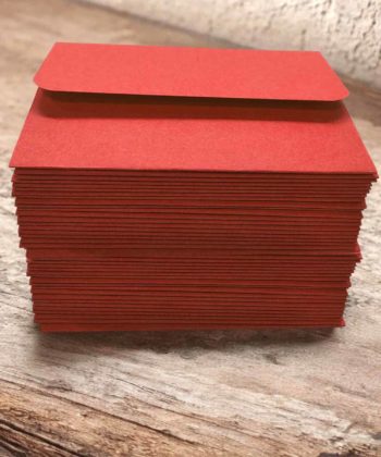 Plicuri rosii 10,5 x 7,5 cm din carton, set 100 bucati