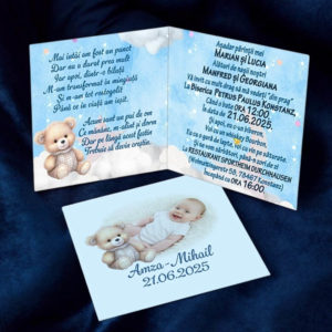 Invitatie Botez Ursulet - Invitatii Botez cu Ursuleti - Invitatii Botez Baiat - Modele Invitatii Botez Baiat Invitatie pentru botez, personalizata cu fotografia bebelusului si textul dorit, dimensiune 18 cm x 9 cm, nuanta bleu. Bonus, varianta electronica gratuita. Dupa plasarea comenzii primiti prin mesaj whatsapp macheta produsului, sa verificati si sa confirmati comanda. Invitatia este din carton foto lucios. Plicul este din carton bleu, personalizat cu fotografia, prenumele bebelusului si data evenimentului. Termen executie comanda: 24-48 ore de la confirmarea machetei. Tags: invitatii botez ursulet, invitatie botez ursulet, invitatii botez cu ursuleti, invitatii botez baiat, modele invitatii botez baiat Invitatie pentru botez, personalizata cu fotografia bebelusului si textul dorit, dimensiune 18 cm x 9 cm, nuanta bleu. Bonus, varianta electronica gratuita. Dupa plasarea comenzii primiti prin mesaj whatsapp macheta produsului, sa verificati si sa confirmati comanda. Invitatia este din carton foto lucios. Plicul este din carton bleu, personalizat cu fotografia, prenumele bebelusului si data evenimentului. Termen executie comanda: 24-48 ore de la confirmarea machetei. Tags: invitatii botez ursulet, invitatie botez ursulet, invitatii botez cu ursuleti, invitatii botez baiat, modele invitatii botez baiat