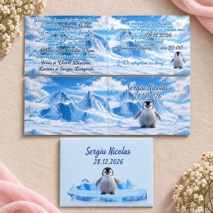 Invitatii botez pinguin cu peisaj de iarna, interior cu text si plic bleu personalizat - model 683435
